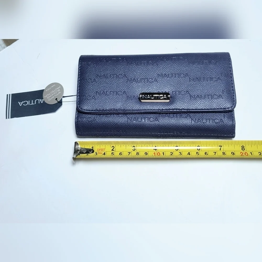 Nautica Navy Indigo Women's Money Manager Deep Sea Dive RFID Wallet NWT